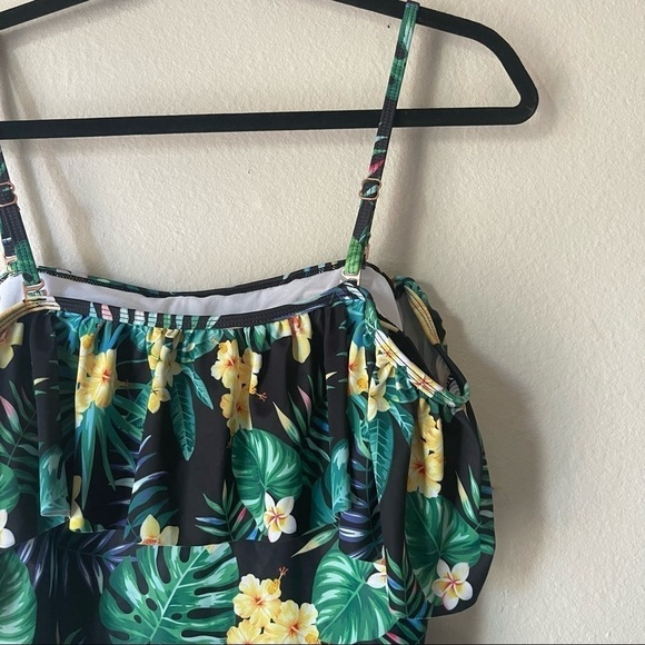 FunnyGirl Flounce One Piece Tropical Floral Swimsuit - Picture 6 of 6